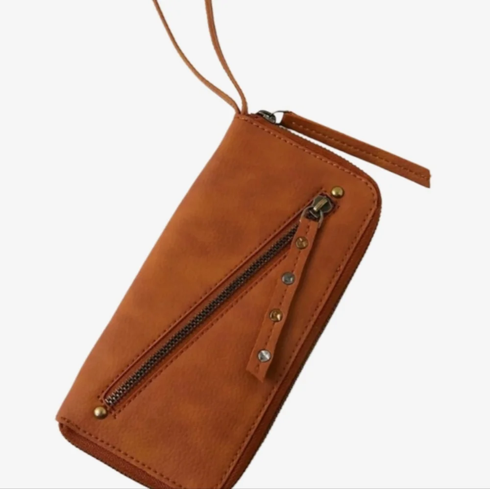 Free People Vegan Leather Zip Around Wallet Cognac Brown Wristlet NWT - Picture 5 of 13